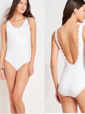Vineyard Vines White One-Piece Swimsuit Shelf Bra Padded Scalloped NWT Small